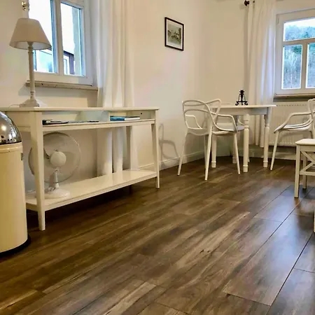 Apartment Charmante 1 Im Schmöllerhäuschen