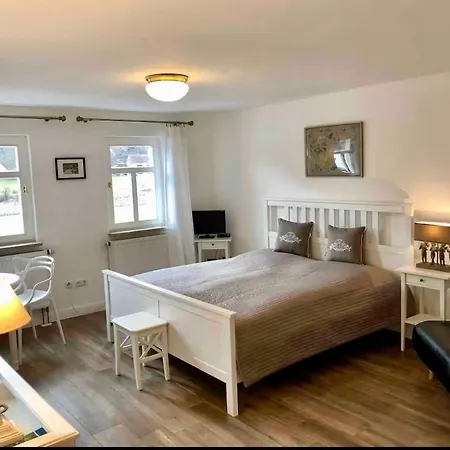 Apartment Charmante 1 Im Schmöllerhäuschen